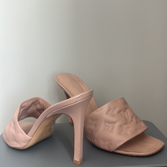 Louis Vuitton Revival Mule in Beige size 40 - Picture 3 of 6